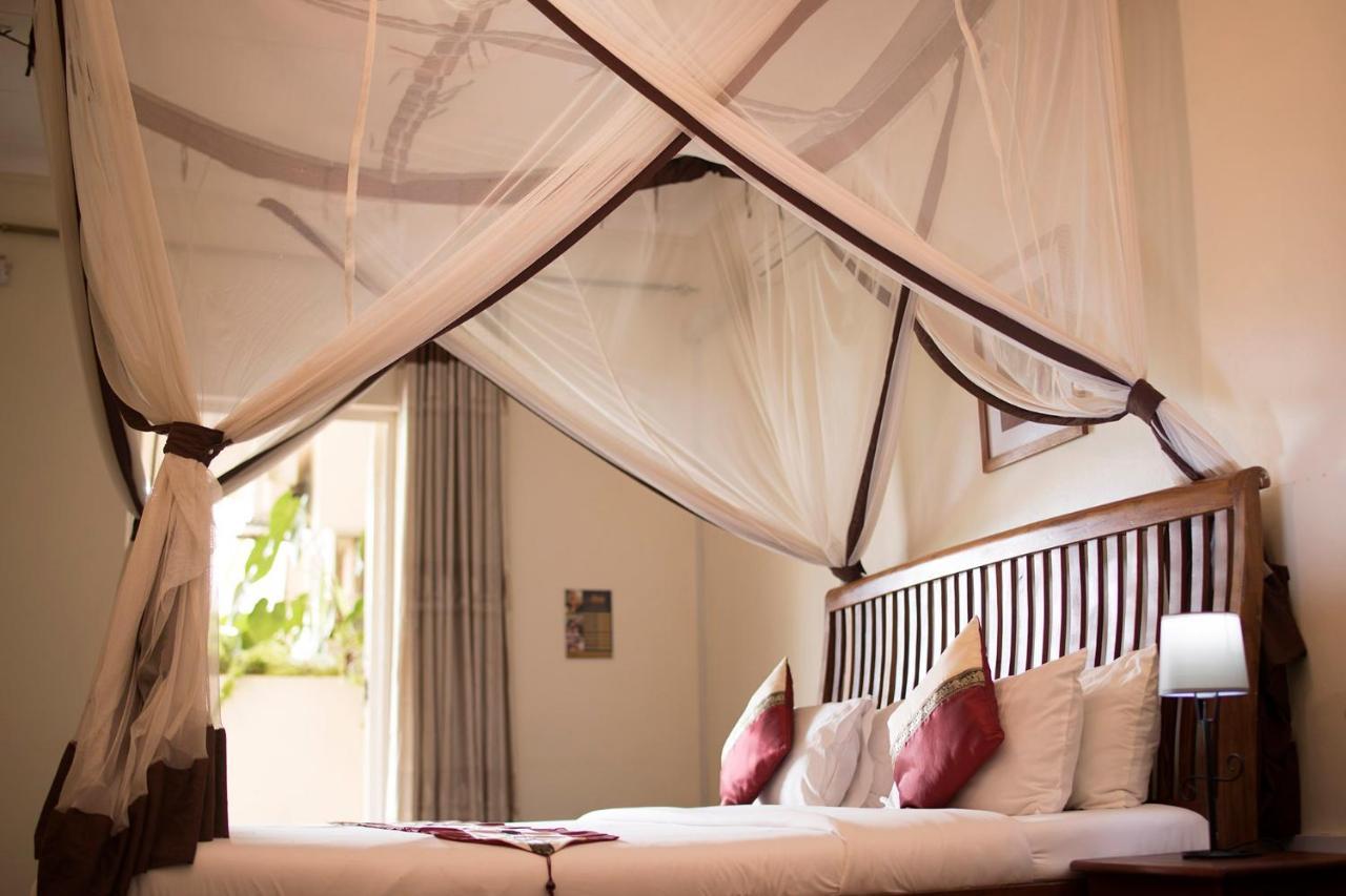 Entebbe Palm Hotel Zewnętrze zdjęcie