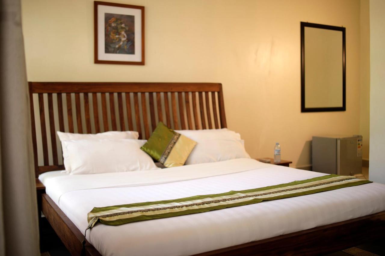 Entebbe Palm Hotel Zewnętrze zdjęcie