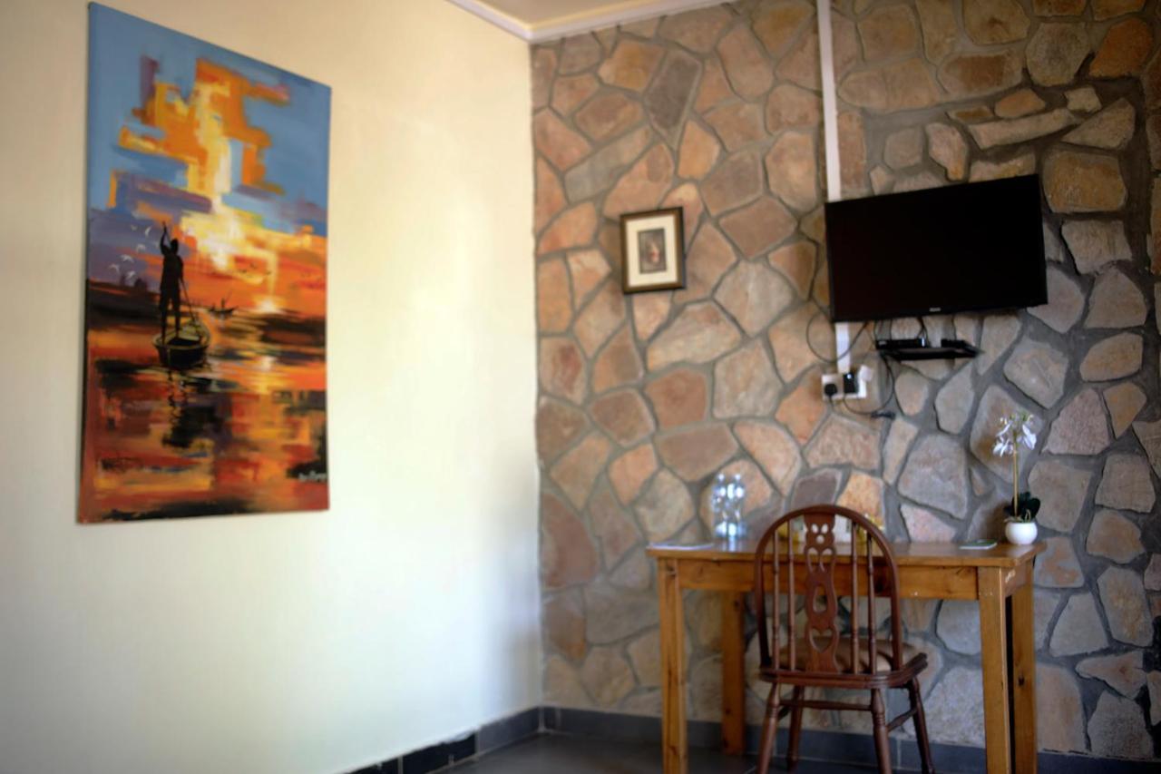 Entebbe Palm Hotel Zewnętrze zdjęcie