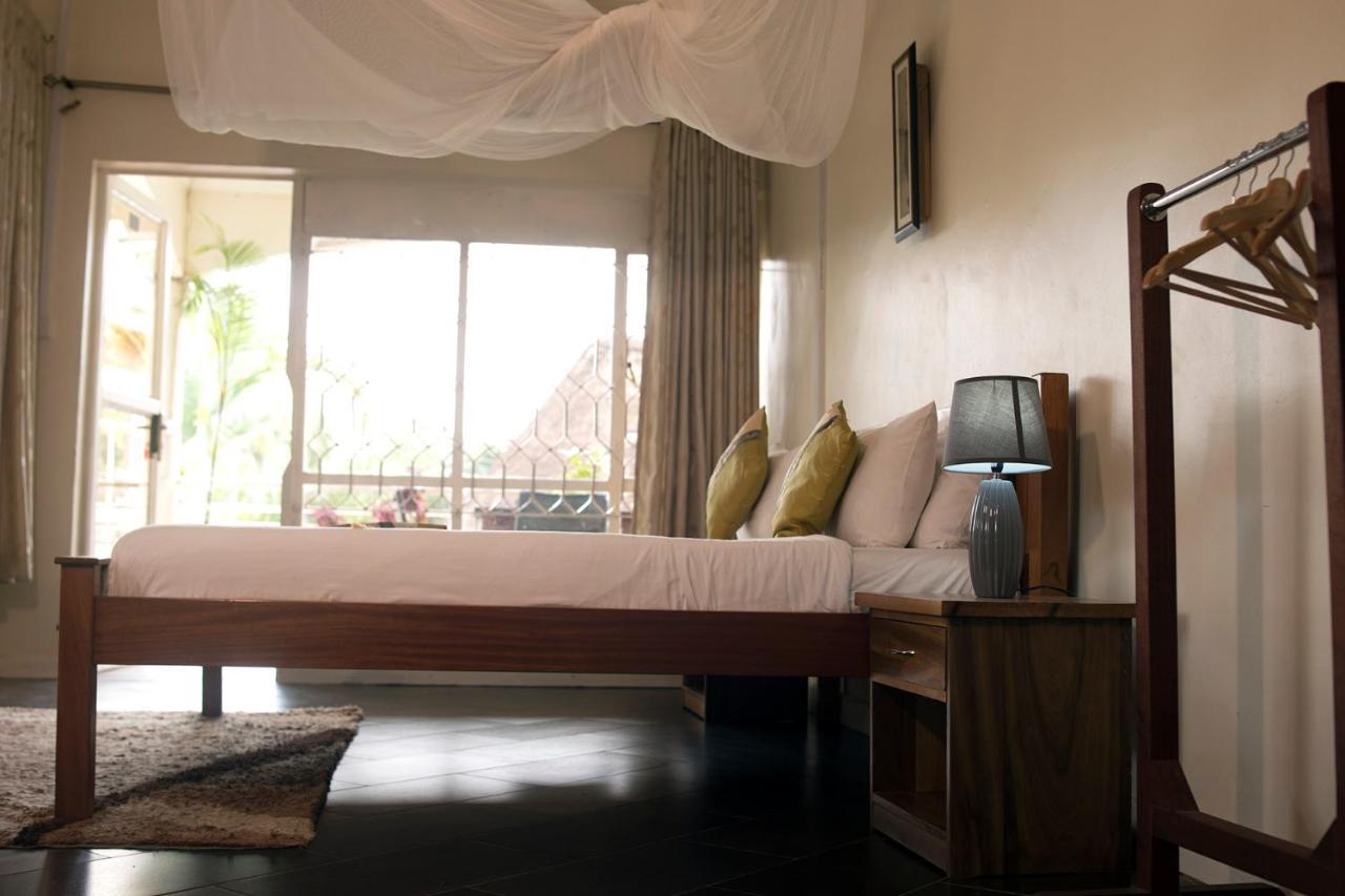 Entebbe Palm Hotel Zewnętrze zdjęcie
