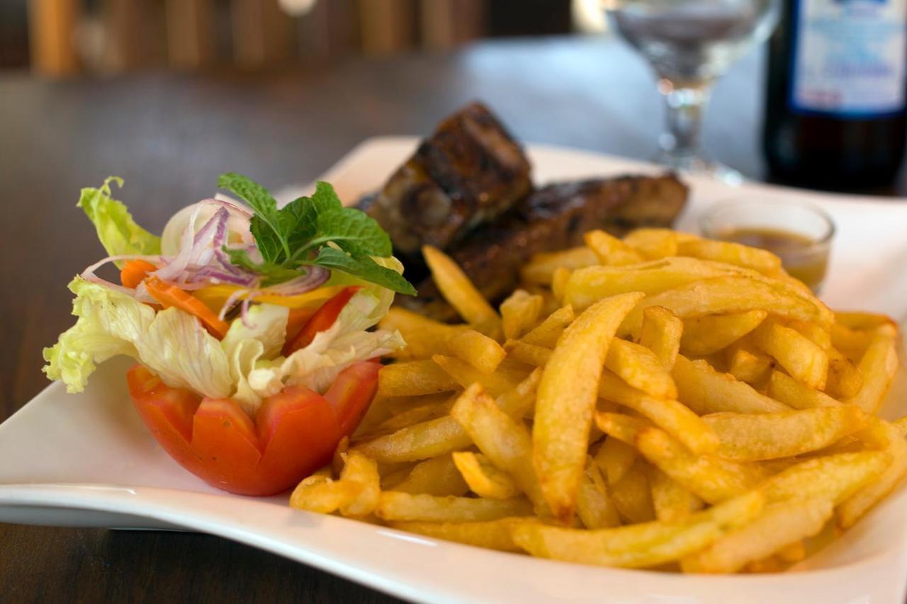 Entebbe Palm Hotel Zewnętrze zdjęcie