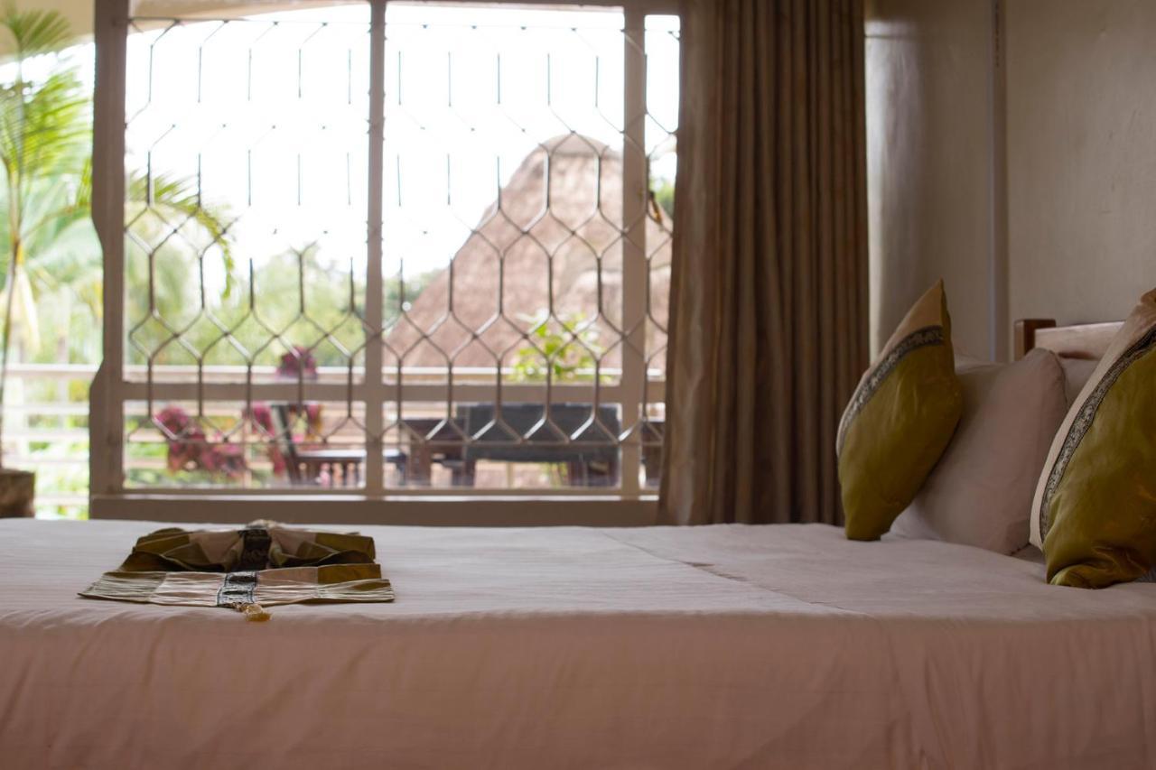 Entebbe Palm Hotel Zewnętrze zdjęcie