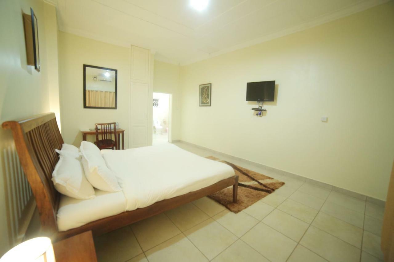 Entebbe Palm Hotel Zewnętrze zdjęcie